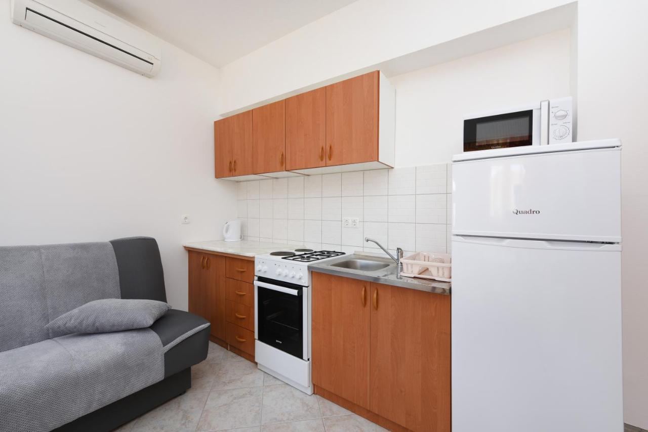 Apartments Sime 佩特坎内 外观 照片