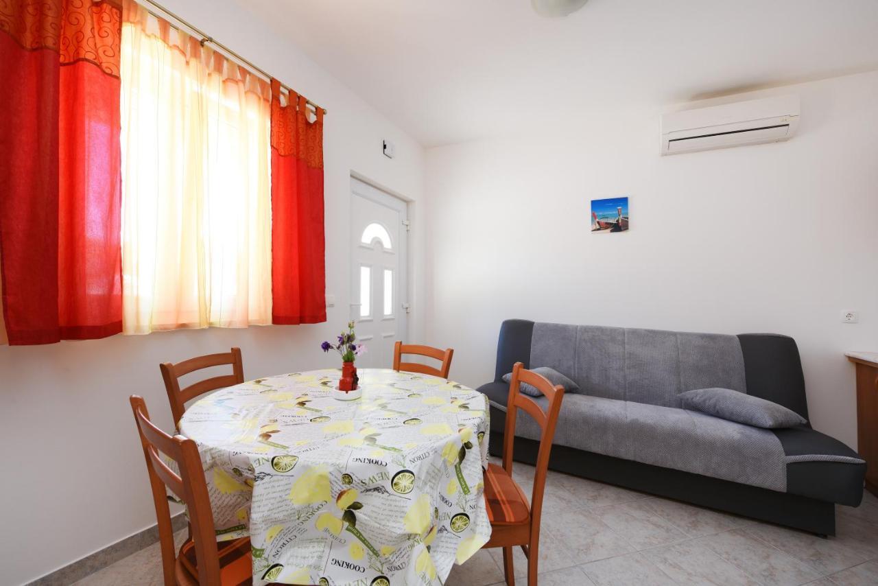 Apartments Sime 佩特坎内 外观 照片